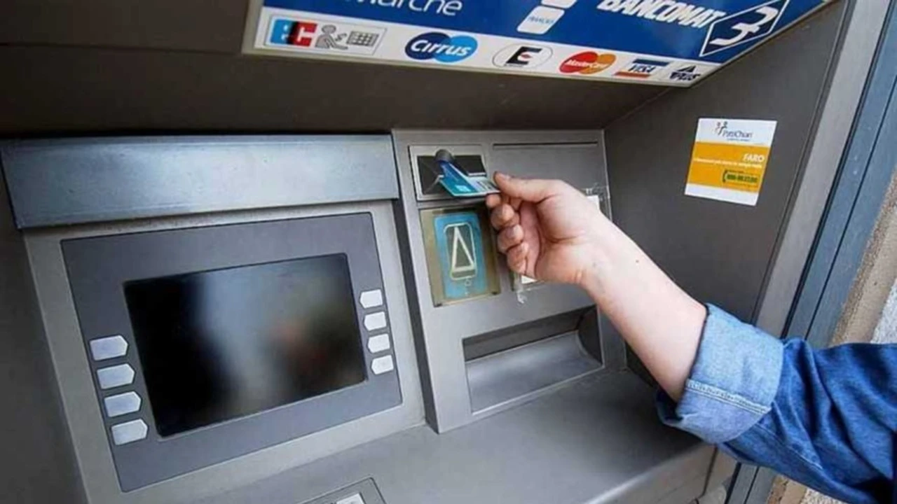 Attenzione al prelievo di contanti: ecco il limite da non superare per non avere problemi Attenzione al prelievo di contanti: ecco il limite da non superare per non avere problemi