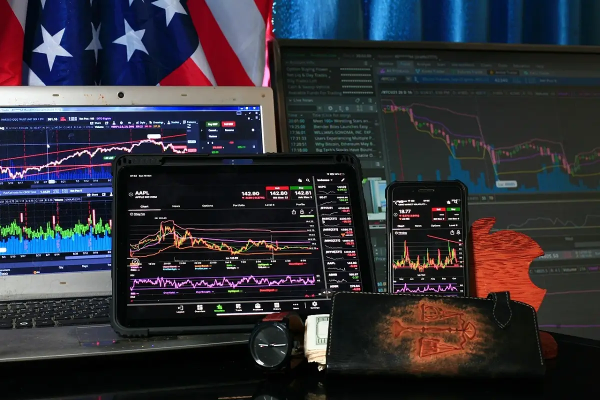 Come evitare di cadere nelle trappole dei falsi investimenti online Come evitare di cadere nelle trappole dei falsi investimenti online