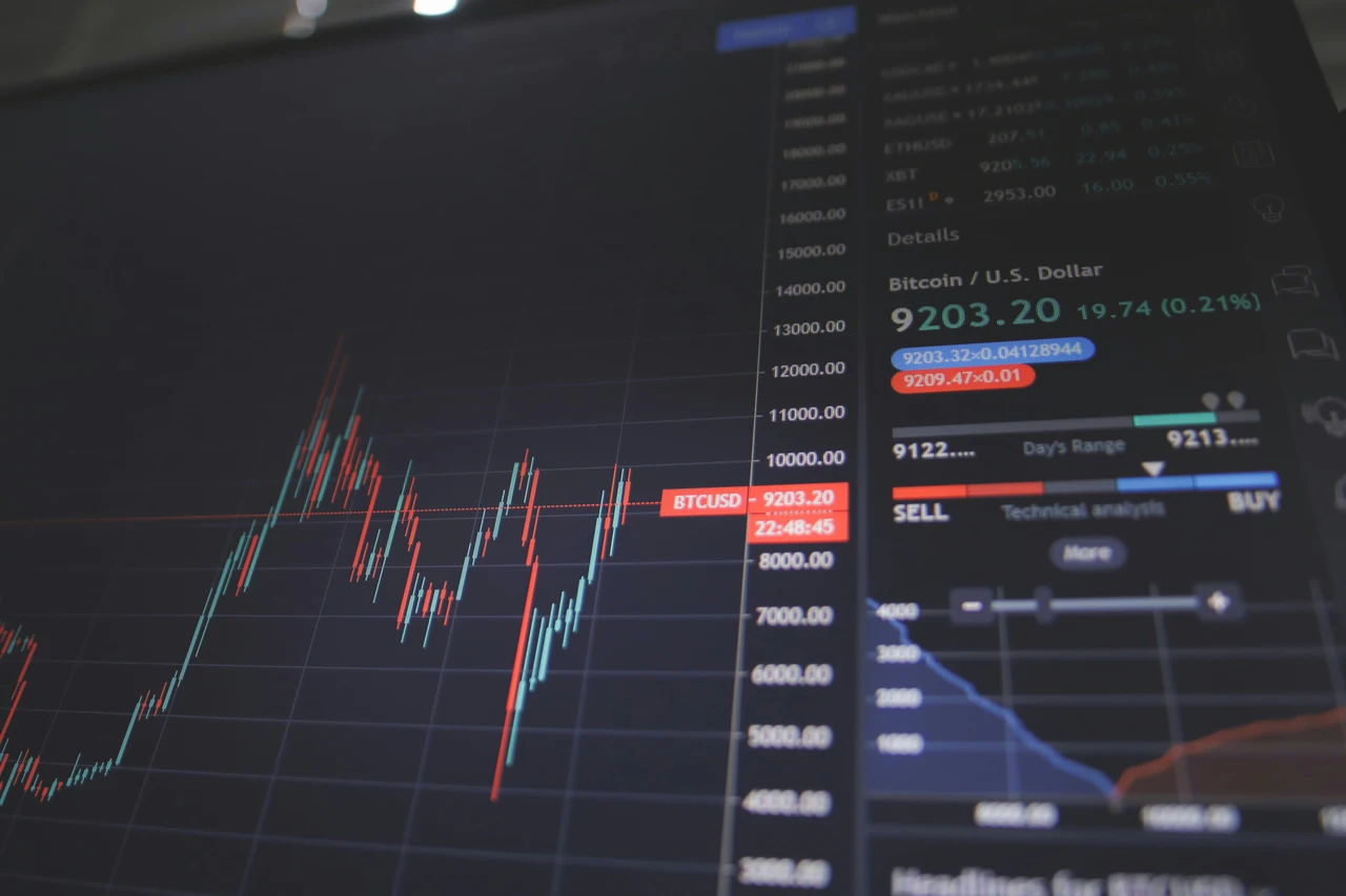 Come evitare di cadere nelle trappole dei falsi investimenti online Come evitare di cadere nelle trappole dei falsi investimenti online