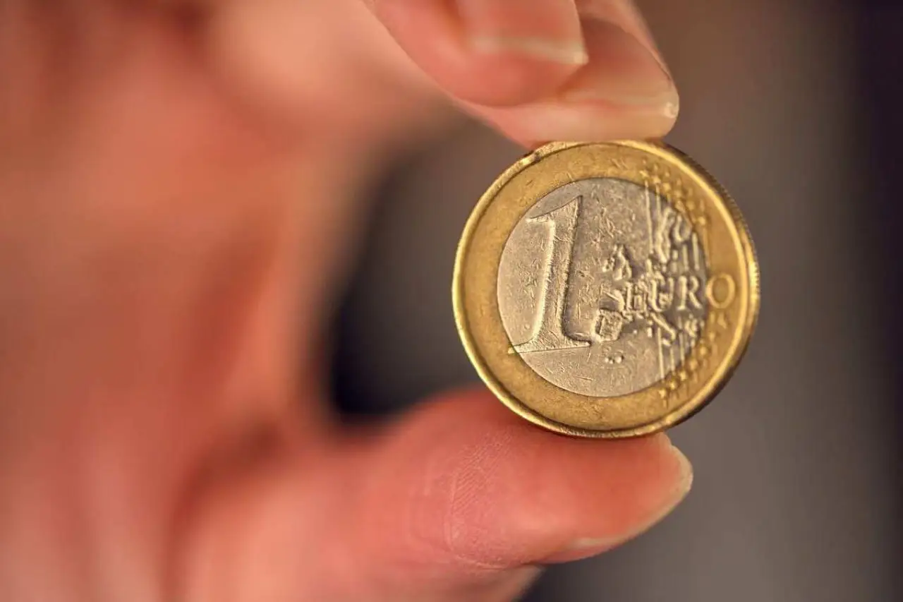 Le 2 monete da 1 euro che valgono più di 500 euro: ecco come riconoscerle Le 2 monete da 1 euro che valgono più di 500 euro: ecco come riconoscerle