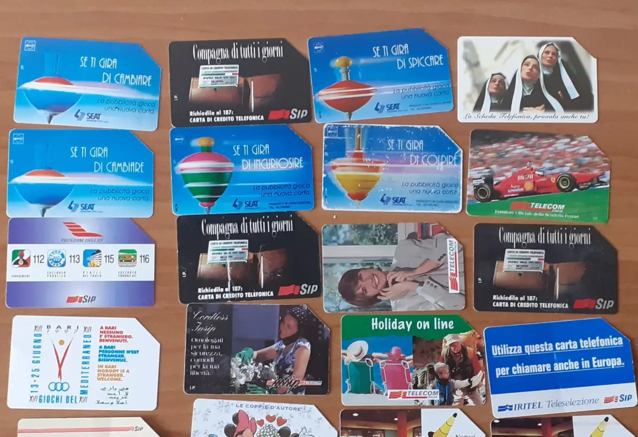 Vecchie carte telefoniche da collezione: alcune valgono centinaia di euro Vecchie carte telefoniche da collezione: alcune valgono centinaia di euro