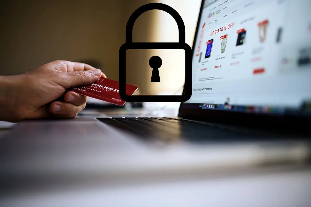 Attenzione alle truffe con carte regalo nei supermercati: i 3 segnali secondo la Polizia Postale Attenzione alle truffe con carte regalo nei supermercati: i 3 segnali secondo la Polizia Postale