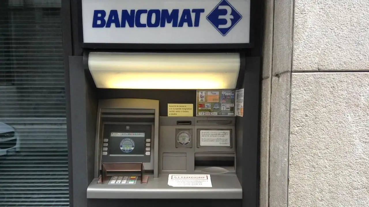 Come evitare blocchi improvvisi sul conto corrente: i documenti da controllare a giugno secondo l’ABI Come evitare blocchi improvvisi sul conto corrente: i documenti da controllare a giugno secondo l’ABI
