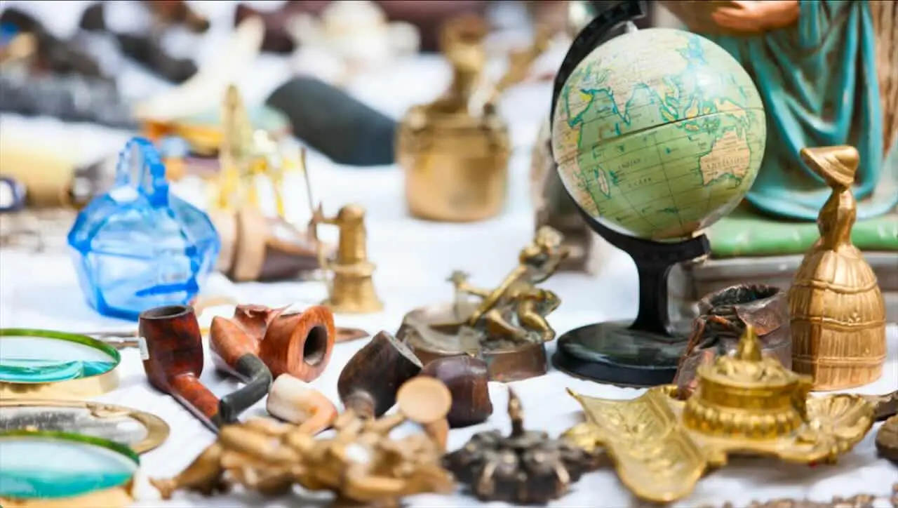 Documenti d’epoca dimenticati in soffitta? Ecco come possono trasformarsi in una rendita extra secondo i collezionisti Documenti d’epoca dimenticati in soffitta? Ecco come possono trasformarsi in una rendita extra secondo i collezionisti