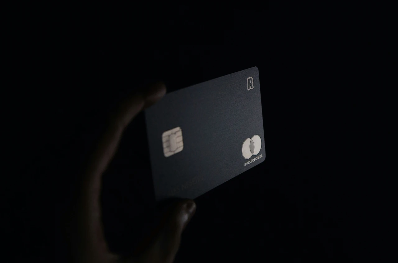 Come ottenere subito la Social Card da 1000 euro: la guida rapida aggiornata secondo il CAF Come ottenere subito la Social Card da 1000 euro: la guida rapida aggiornata secondo il CAF